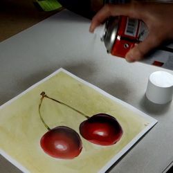 Comment vernir un tableau acrylique à la bombe ?