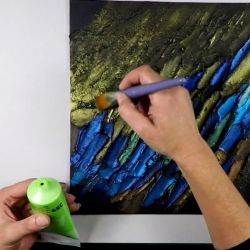 Ecailles à la peinture acrylique iridescente