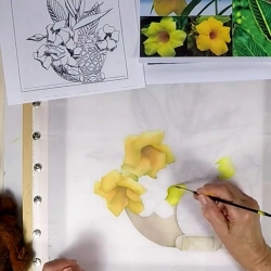 Nature morte en peinture sur soie, composition africaine en antifusant Episode 01
