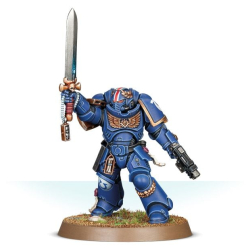 Primaris Lieutenant avec épée énergétique