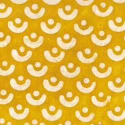 Lune Jaune Lokta ciré  bords frangés 50x75cm
