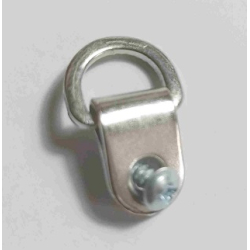 Attaches en "D"