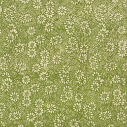 Fleurs écru sur fond vert