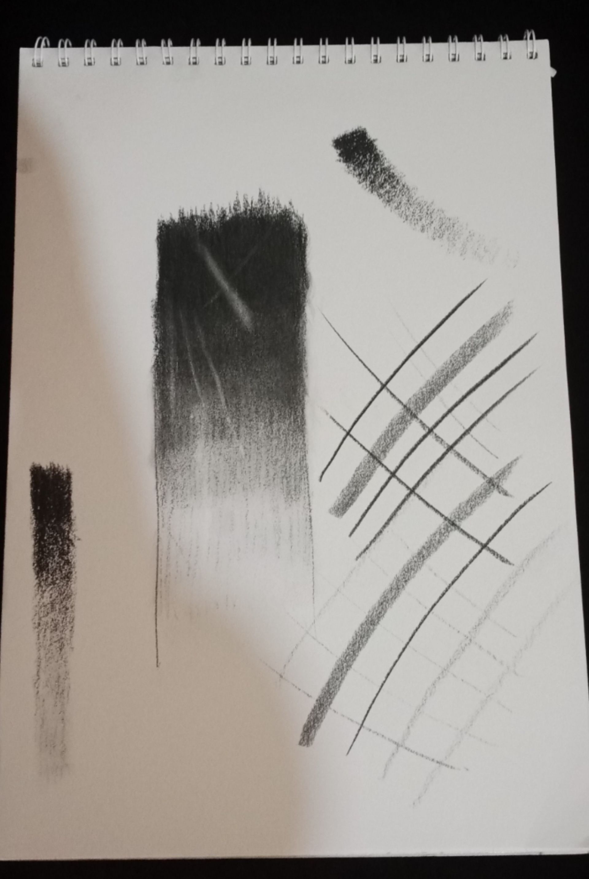 Comment utiliser le fusain en dessin ? de Jessica le 28 août 2021