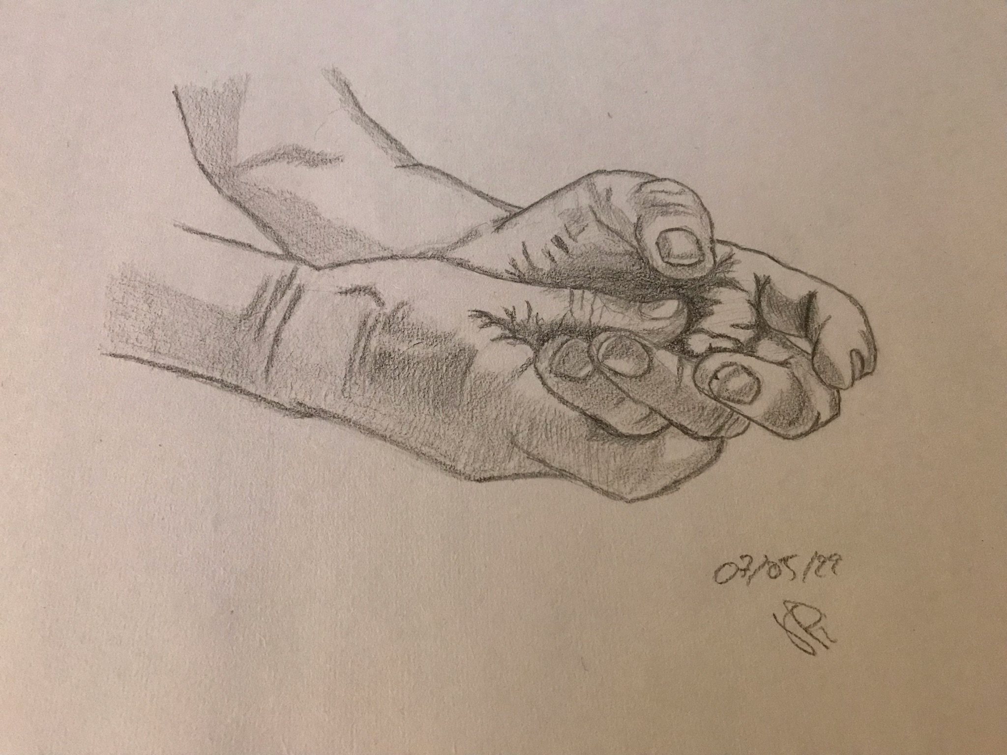Dessiner les mains d'un senior de Jean pierre le 07 mai 2022