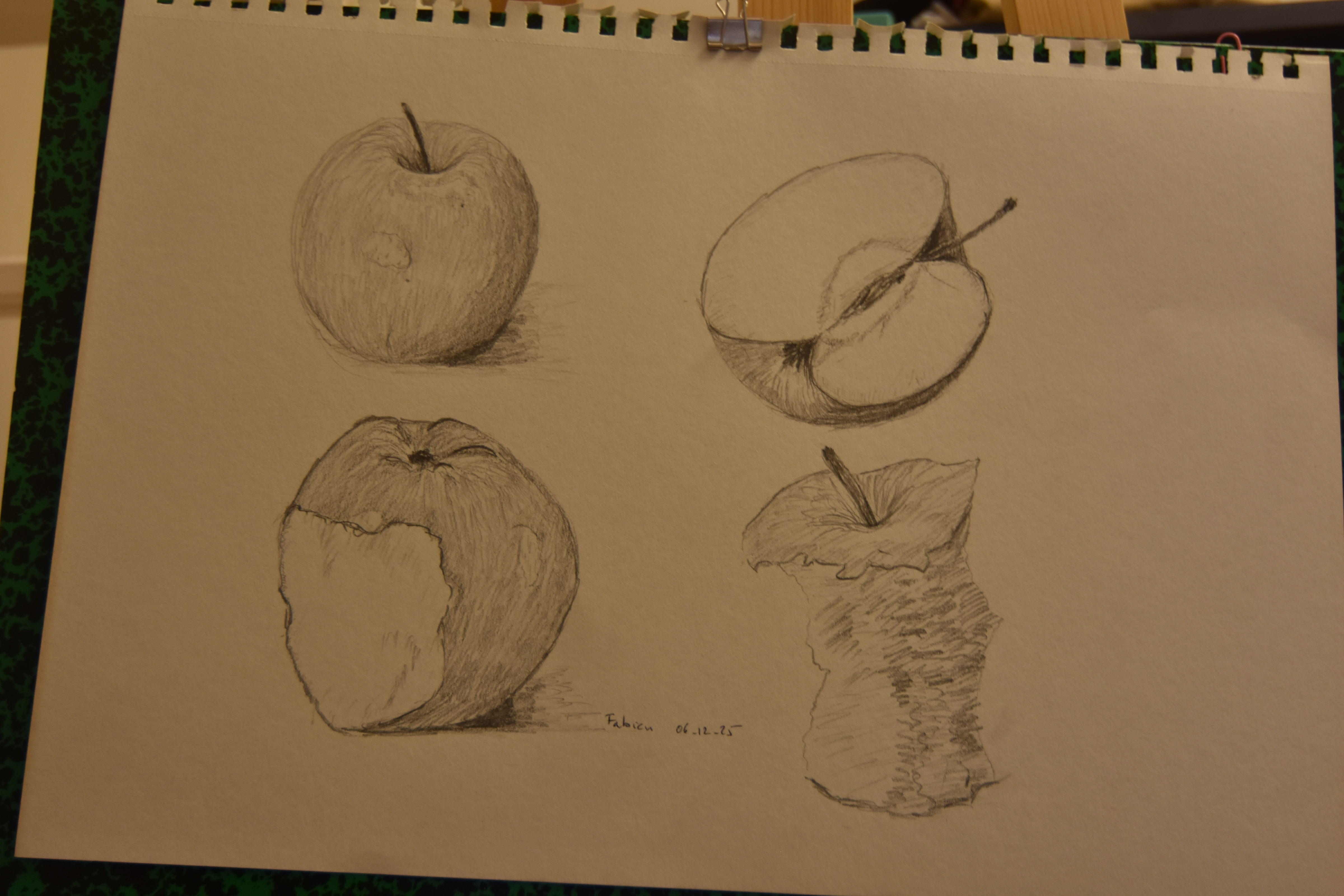 Dessiner une pomme dans tous ses états de Fabien le 06 décembre 2025