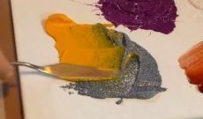Comment appliquer des gels sableux sur une toile ?